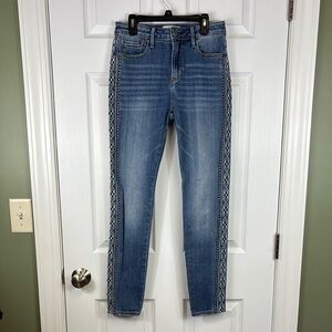 Driftwood Jackie high rise embroidered jeans sz 26